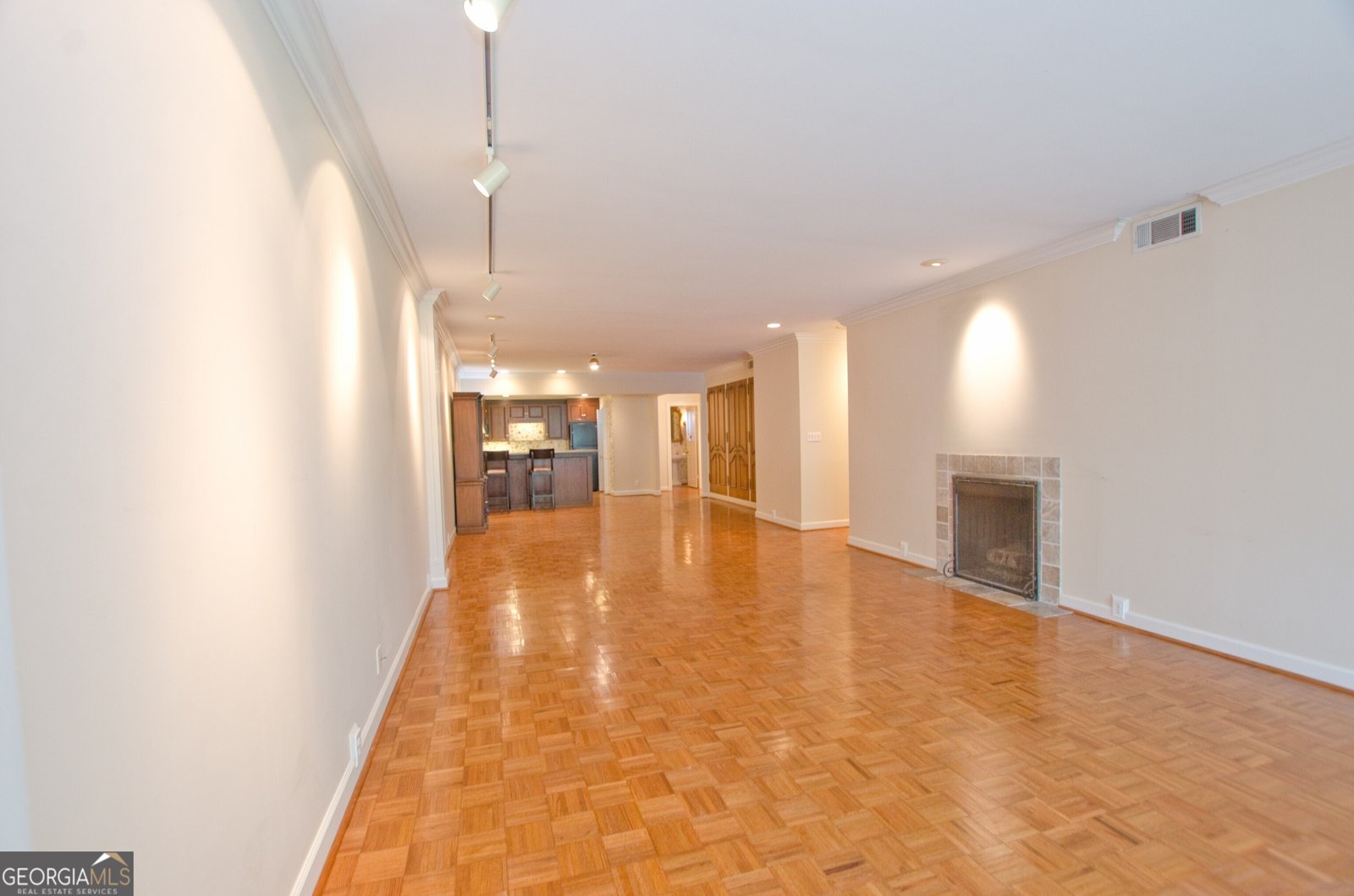 2734 Peachtree Road Atlanta - 6