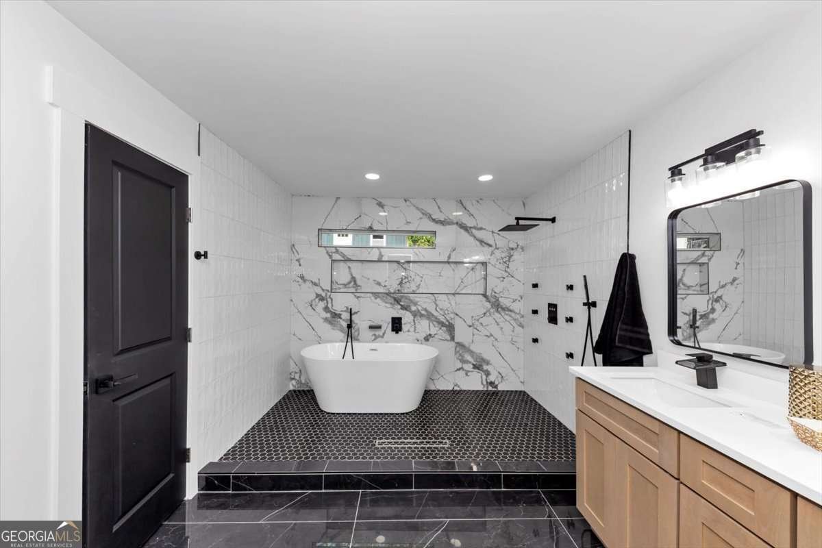 445 Westmeath Drive Atlanta - 19