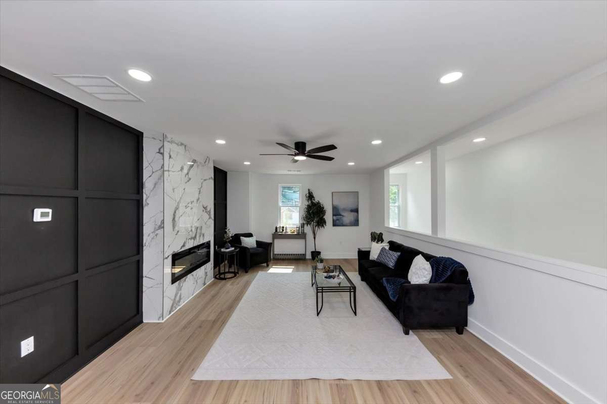 445 Westmeath Drive Atlanta - 23