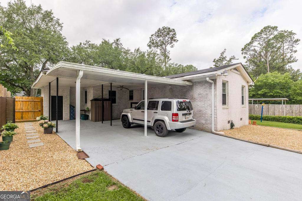913 7th Avenue Albany - 32