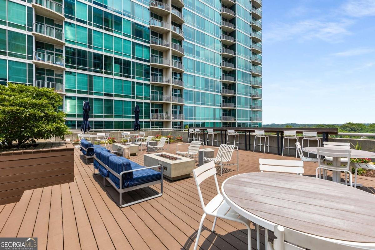 943 Peachtree Street Atlanta - 23