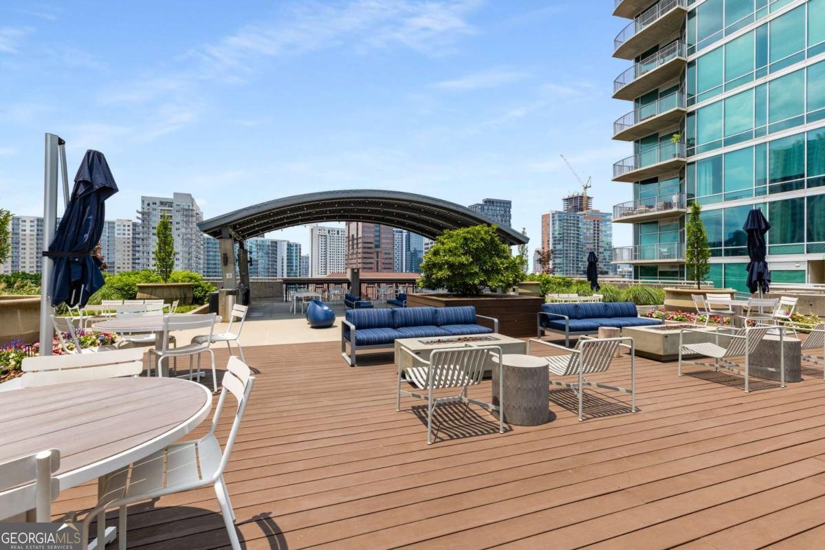 943 Peachtree Street Atlanta - 24