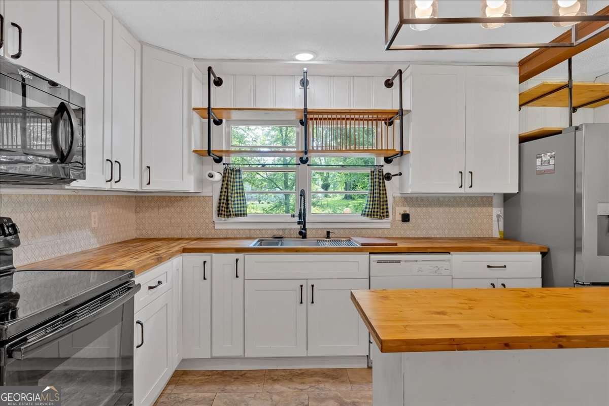 612 OAKCREST Drive Rockmart - 17