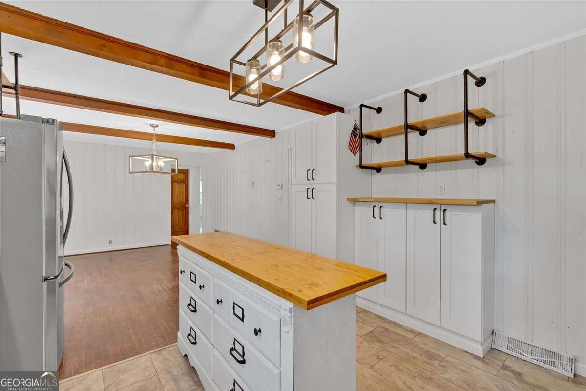 612 OAKCREST Drive Rockmart - 18