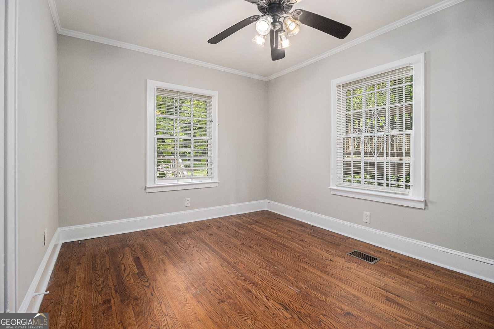 821 Erin Avenue Atlanta - 17
