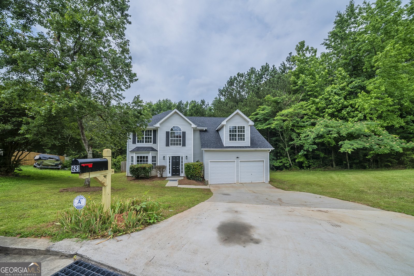 621 Lakewater View Drive Stone Mountain - 1