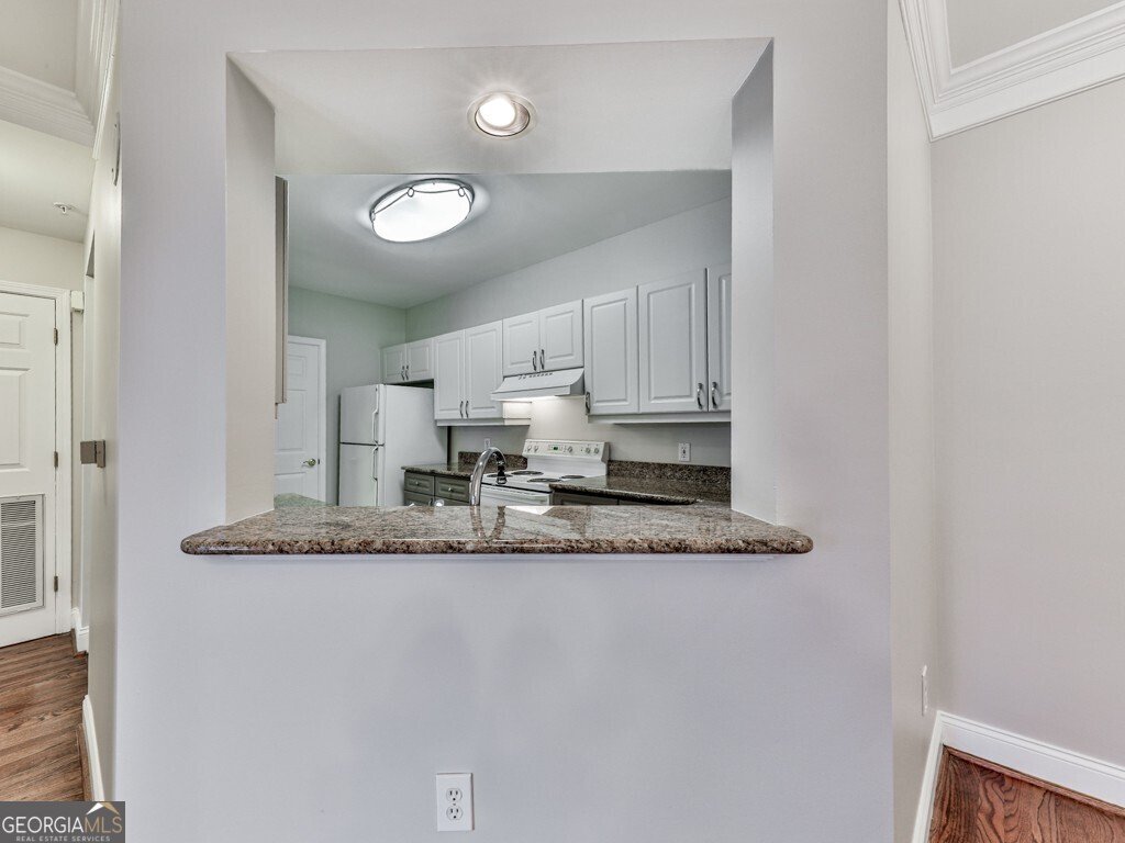 3334 Peachtree Road Atlanta - 7