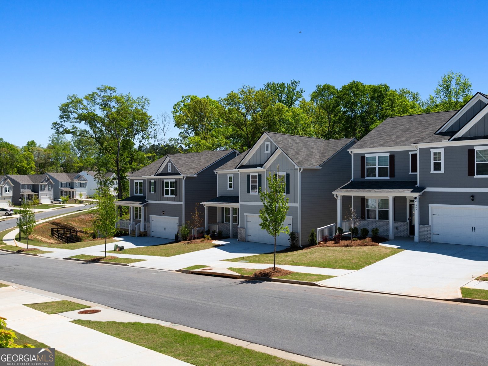 411 King Village Braselton - 1