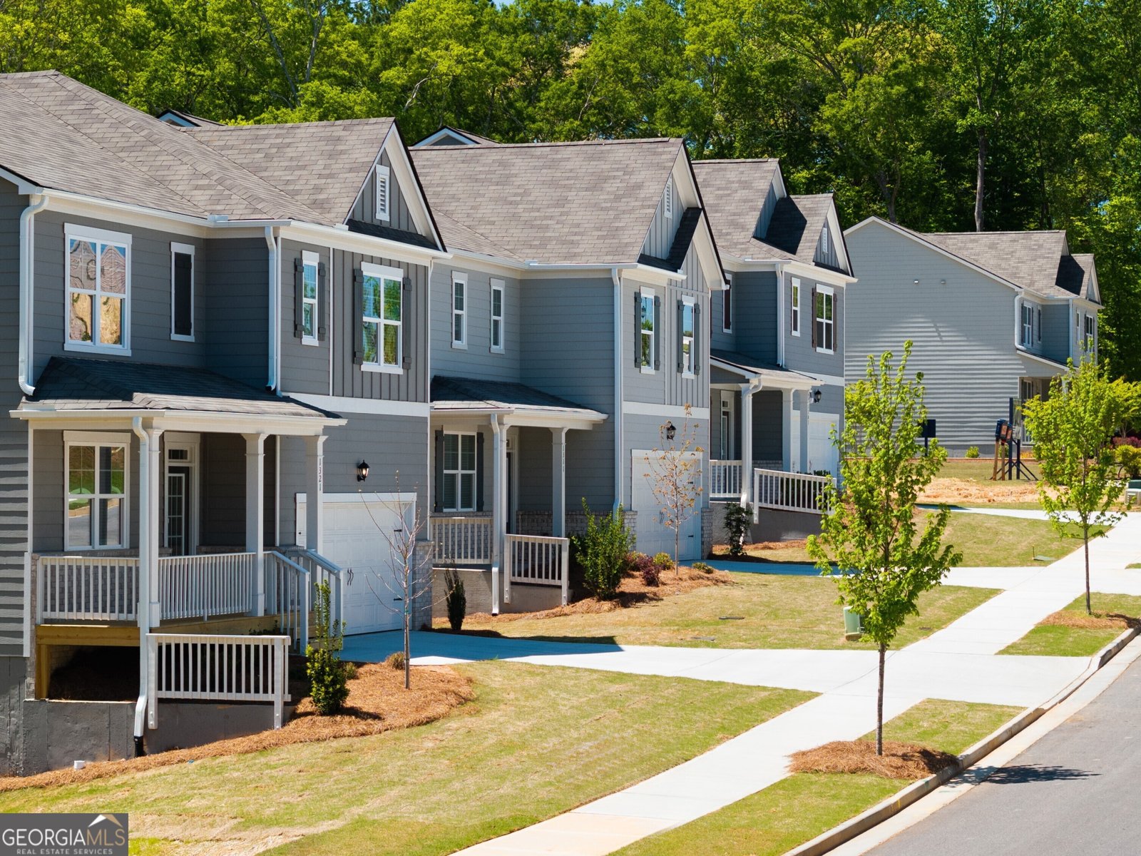 411 King Village Braselton - 2