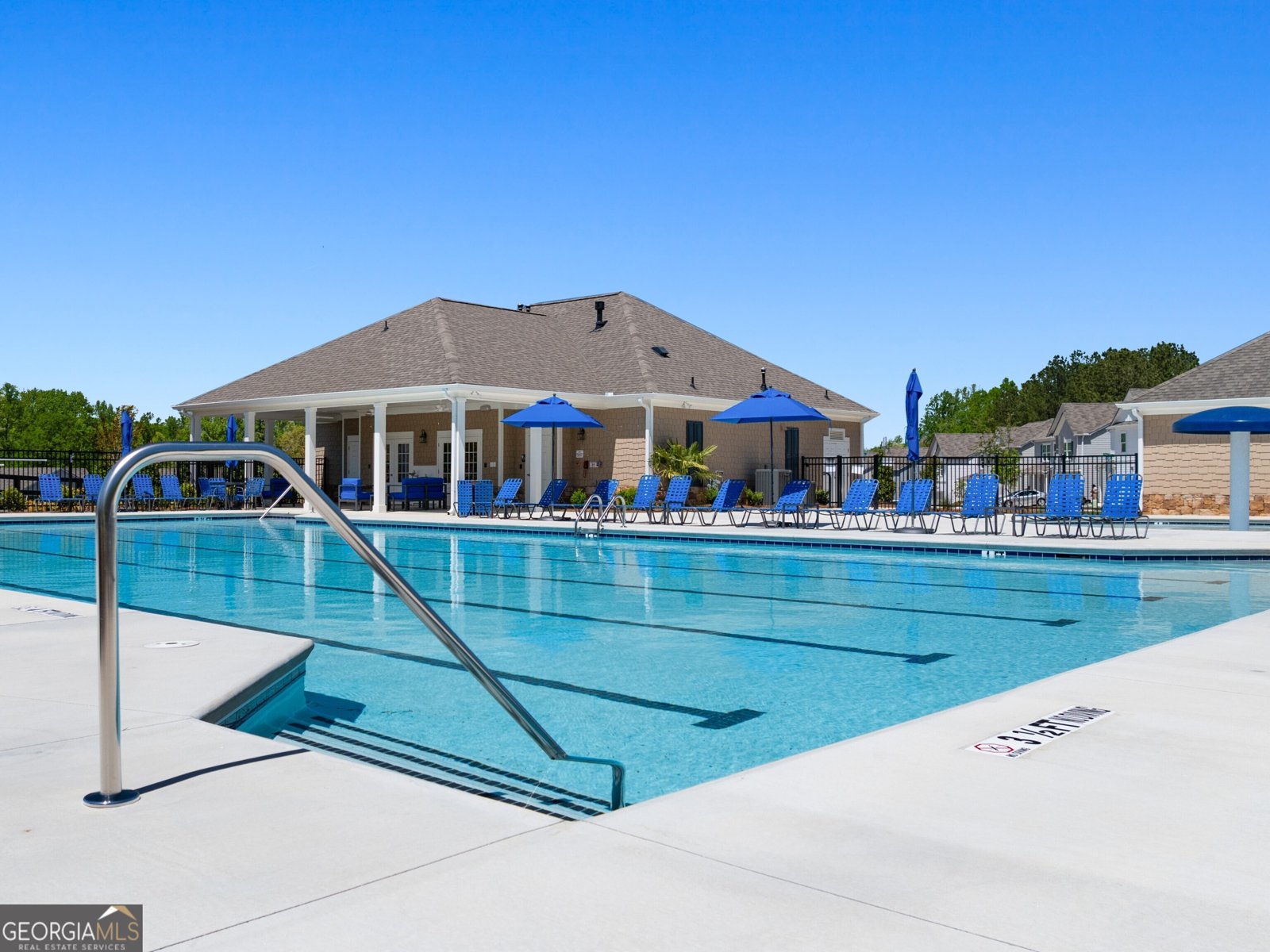 411 King Village Braselton - 35