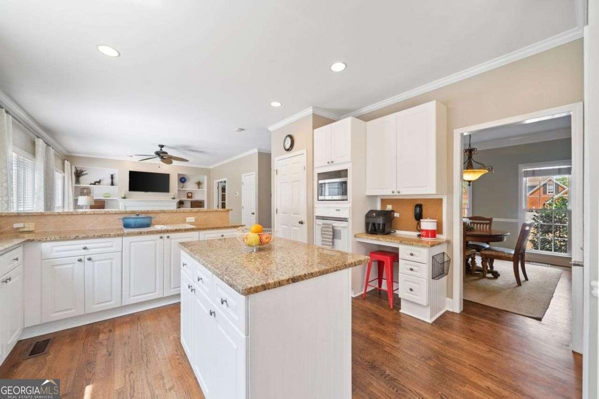 530 Summerhill Drive Roswell - 15