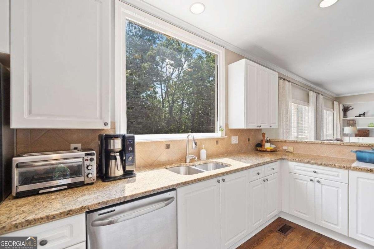 530 Summerhill Drive Roswell - 17