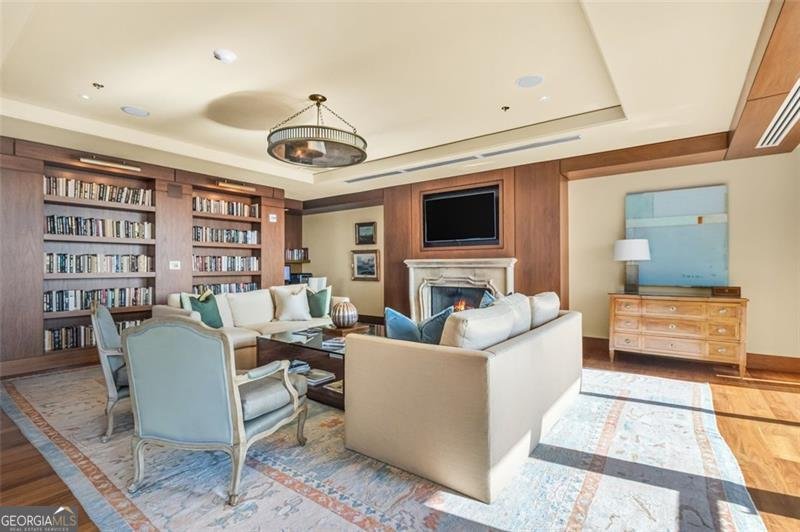 3630 Peachtree Road Atlanta - 10