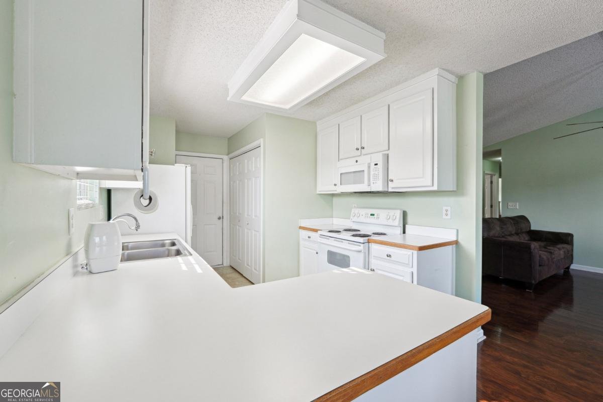 453 Raymond Drive Winder - 10