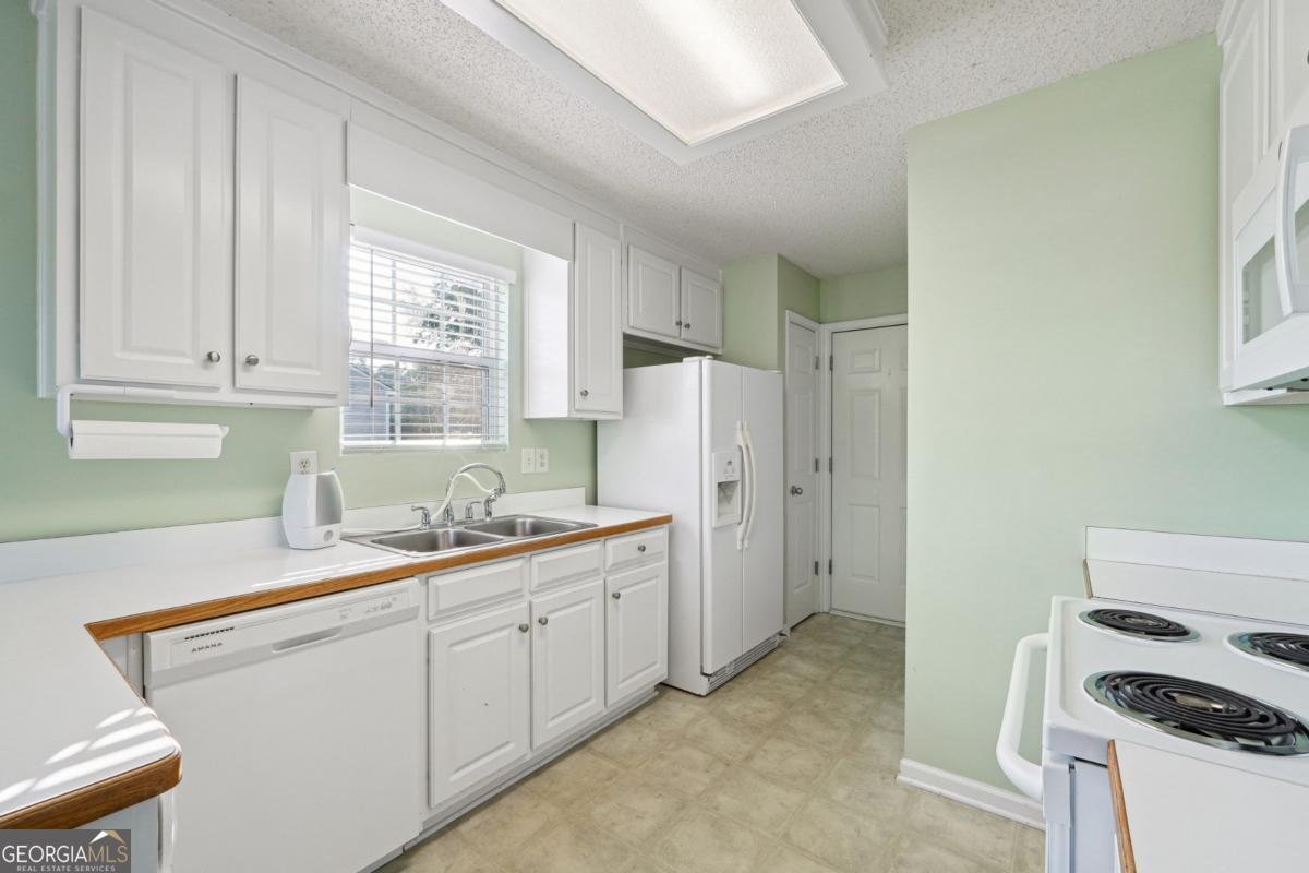 453 Raymond Drive Winder - 11