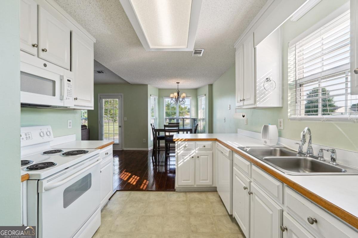 453 Raymond Drive Winder - 14