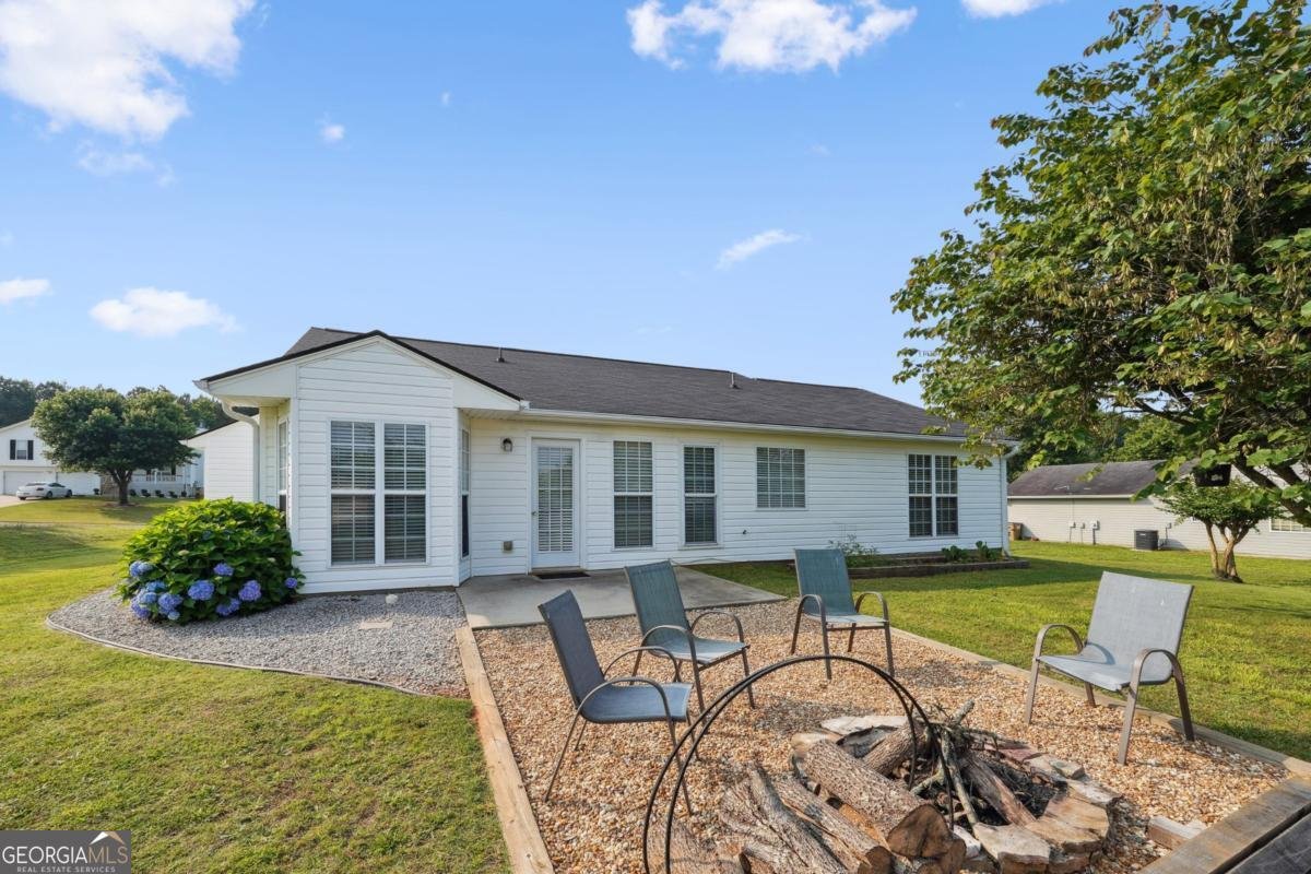 453 Raymond Drive Winder - 24