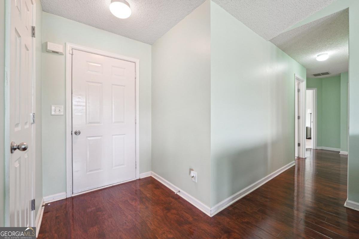 453 Raymond Drive Winder - 3