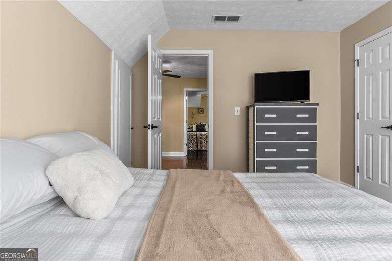 212 Lakeview Drive Newborn - 28