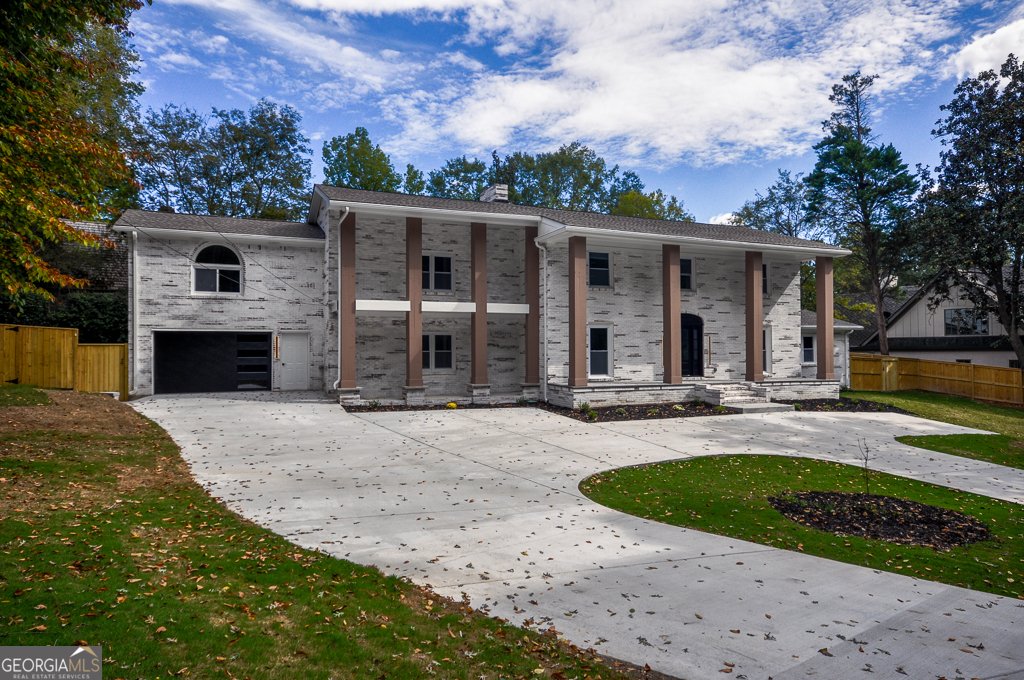 4395 Woodland Brook Drive Atlanta - 2