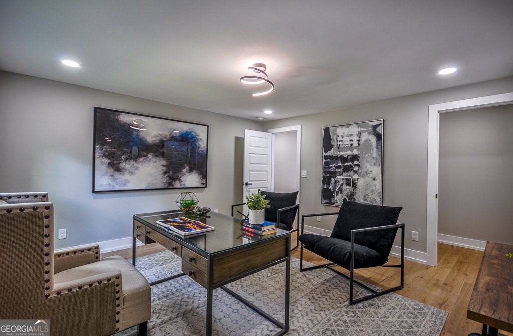 4395 Woodland Brook Drive Atlanta - 37