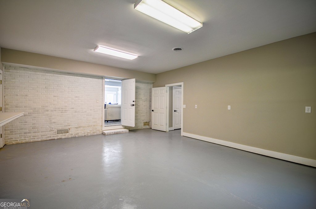 4395 Woodland Brook Drive Atlanta - 53