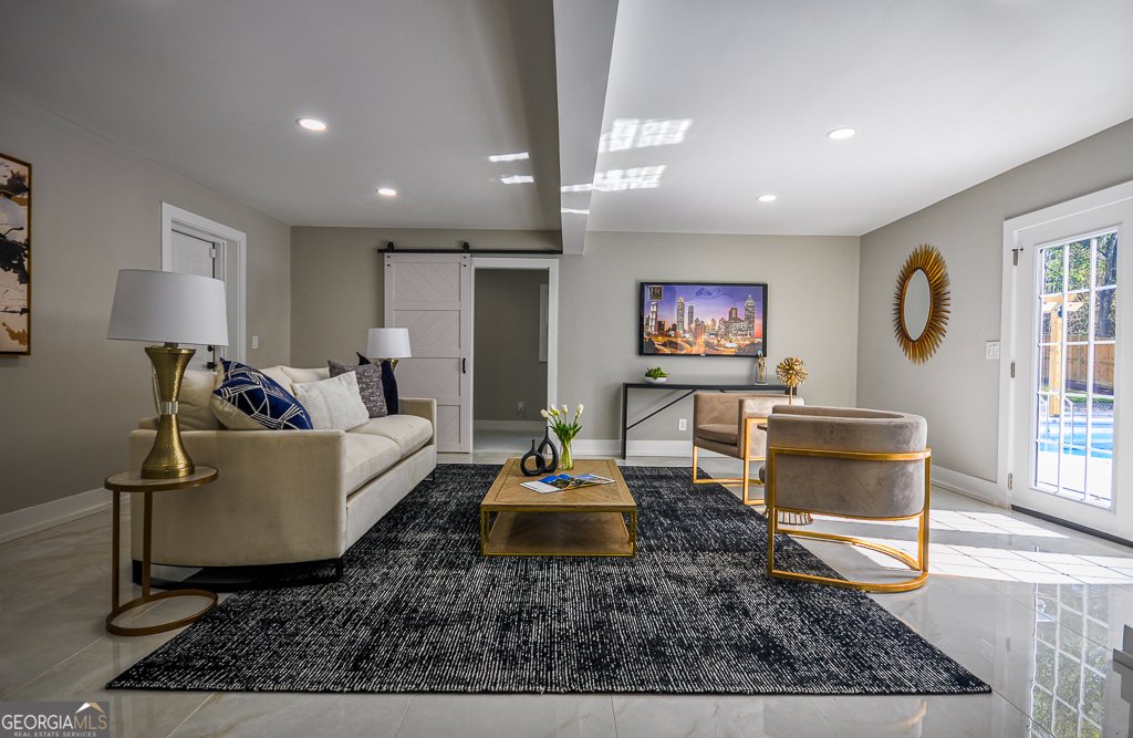 4395 Woodland Brook Drive Atlanta - 54