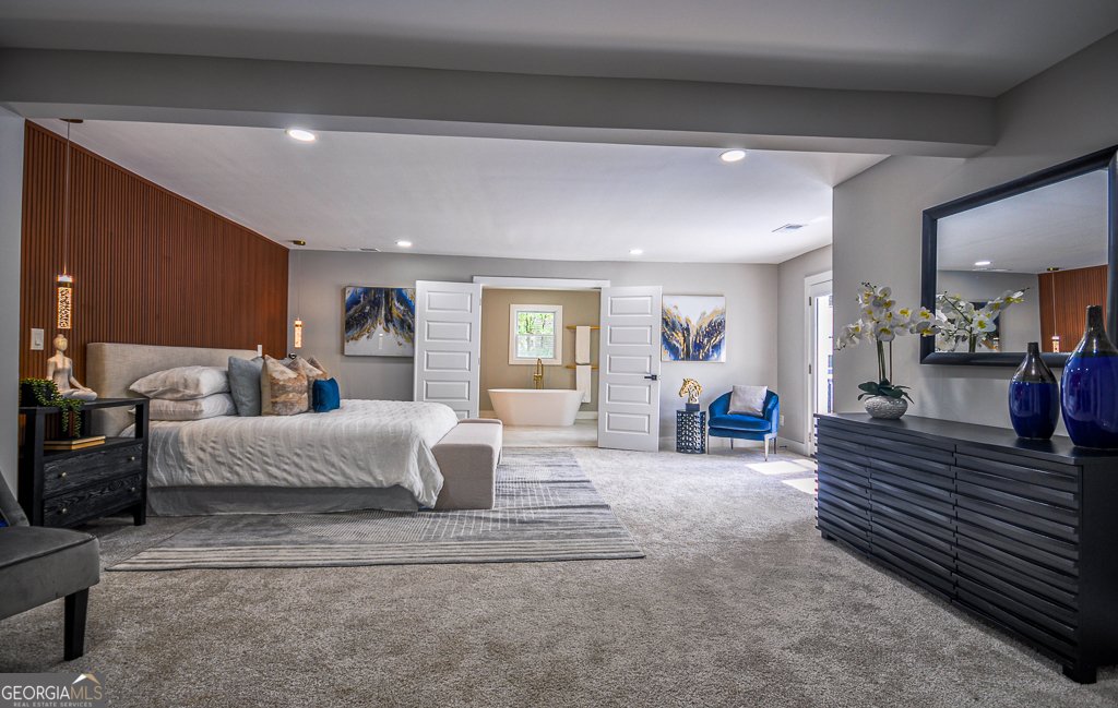 4395 Woodland Brook Drive Atlanta - 70