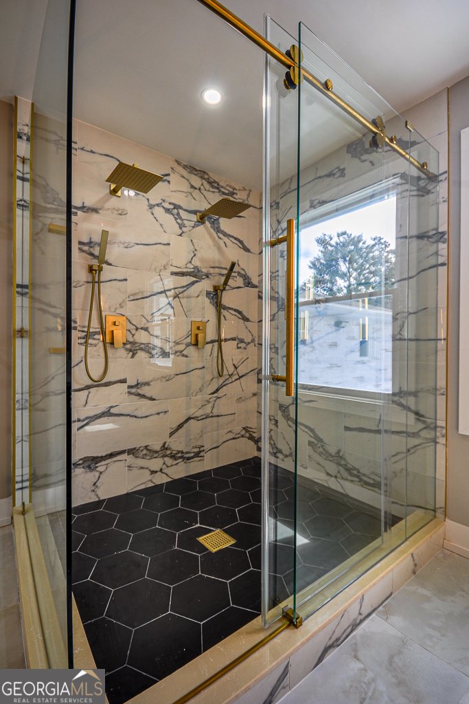 4395 Woodland Brook Drive Atlanta - 85
