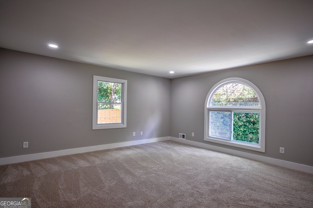 4395 Woodland Brook Drive Atlanta - 94