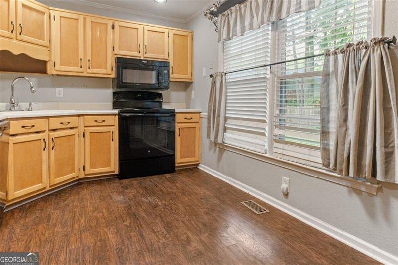 233 OAKRIDGE Drive Cartersville - 13