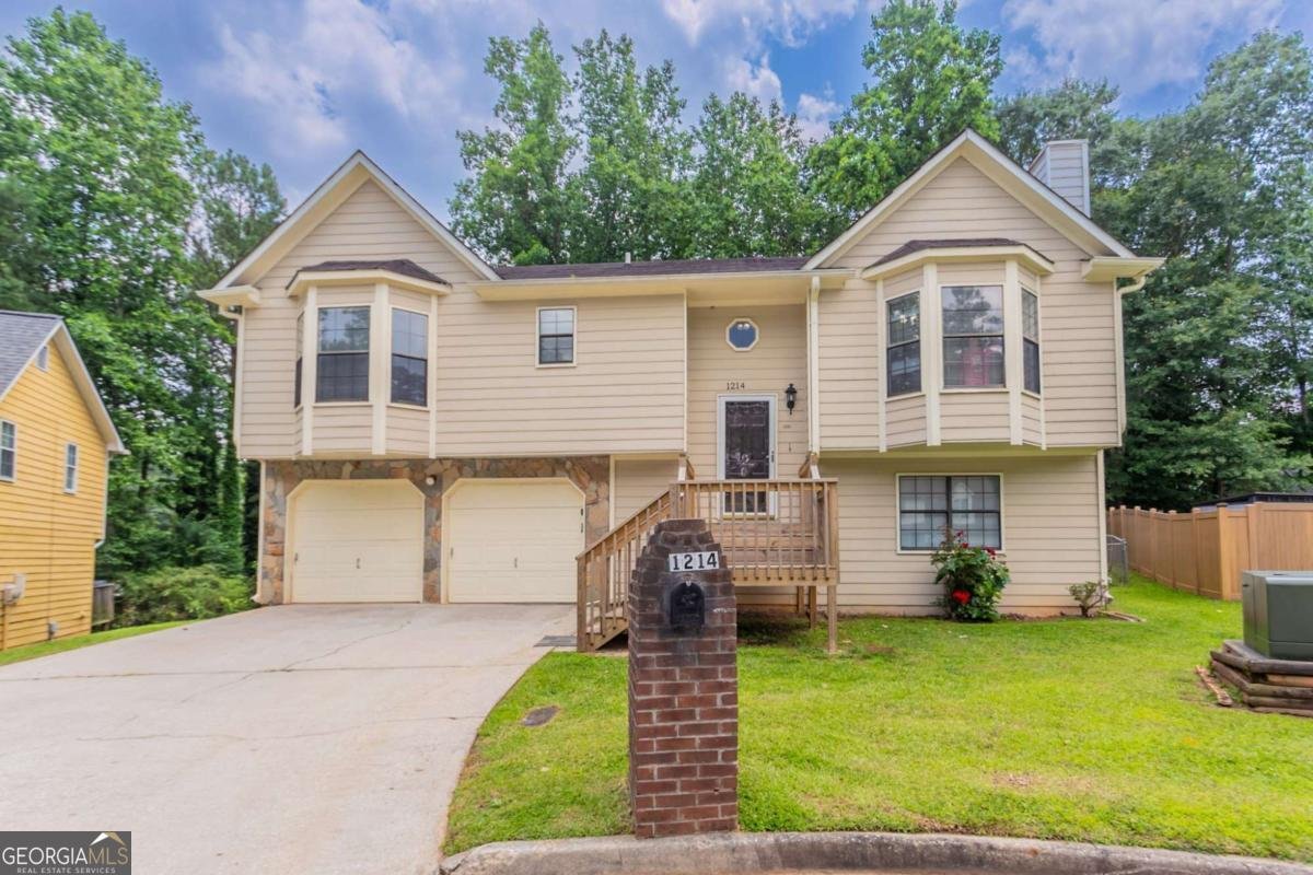 1214 Tyne Way Stone Mountain - 1