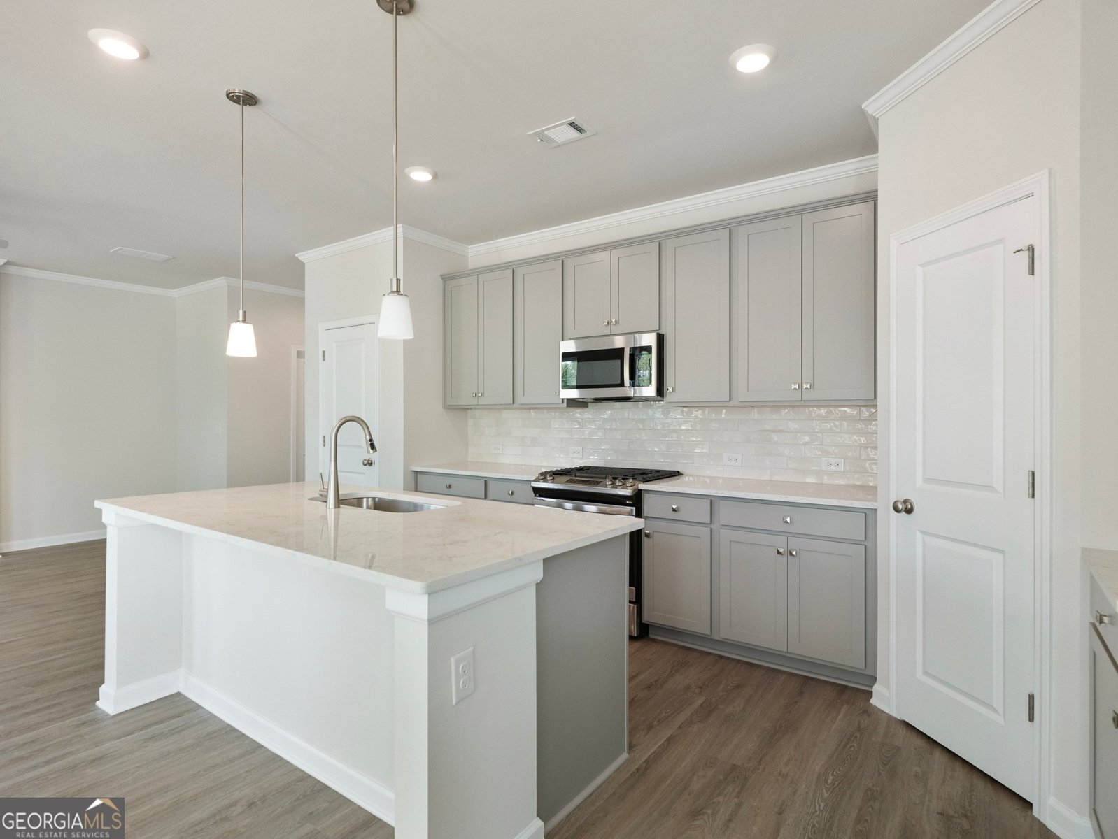 246 Midland Avenue Winder - 10