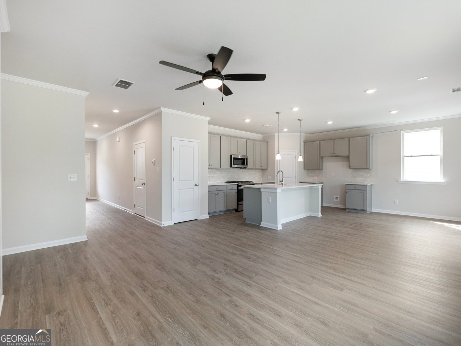 246 Midland Avenue Winder - 6