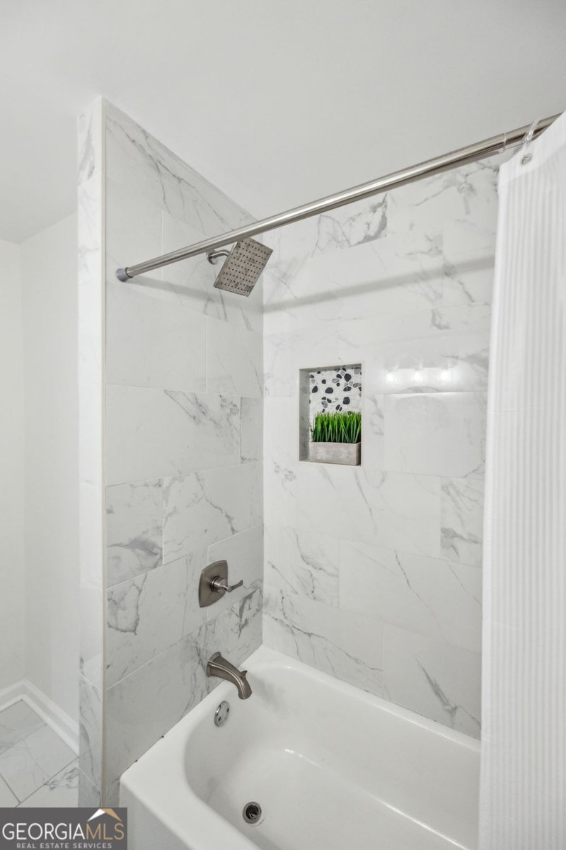 2485 Hillside Avenue Decatur - 20