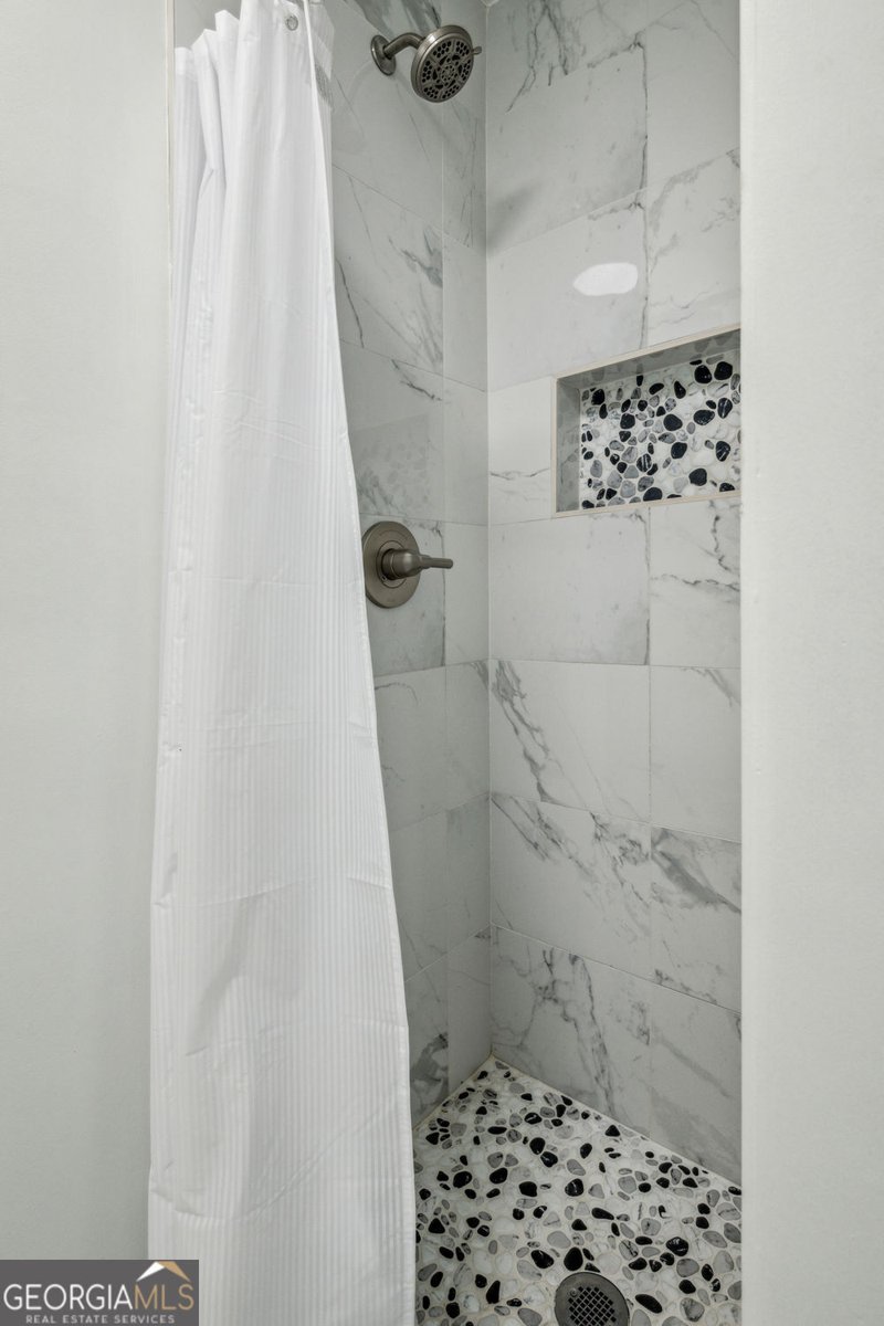 2485 Hillside Avenue Decatur - 23