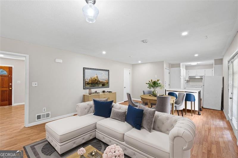 1594 PINE GLEN Circle Decatur - 5