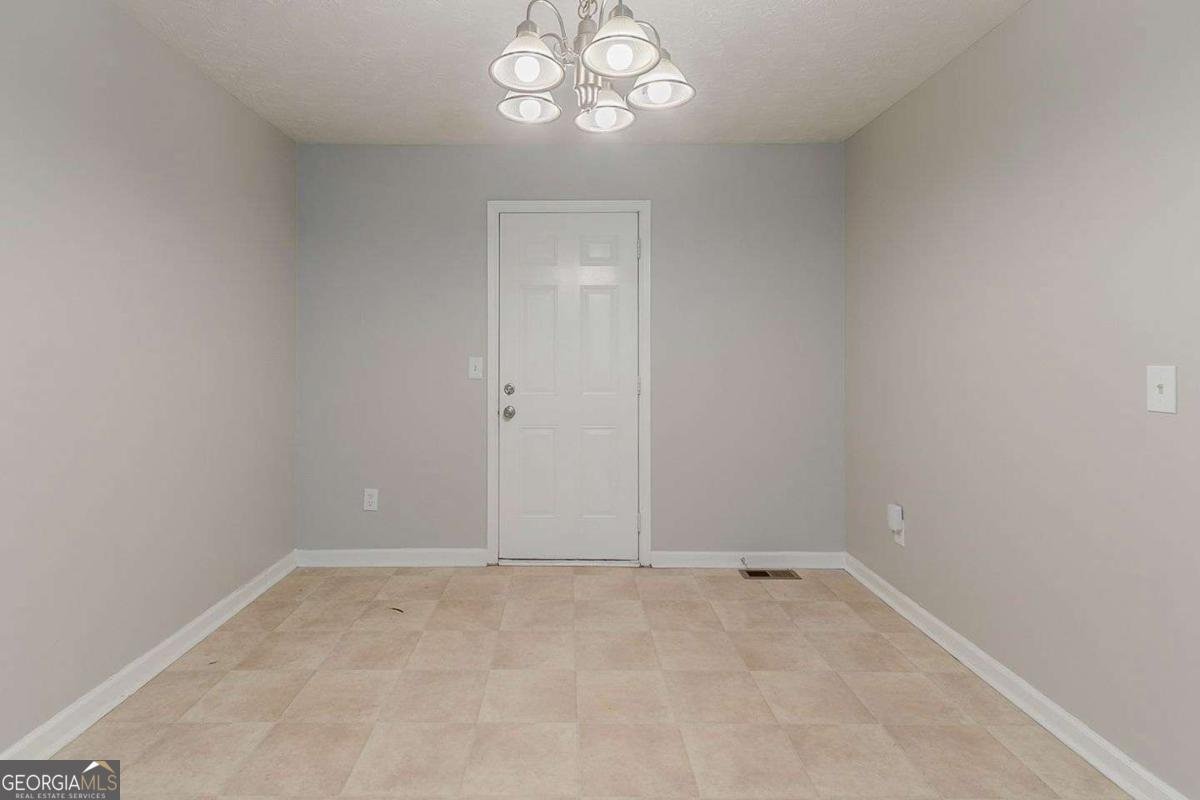 2139 Jonathan Avenue Lithonia - 11