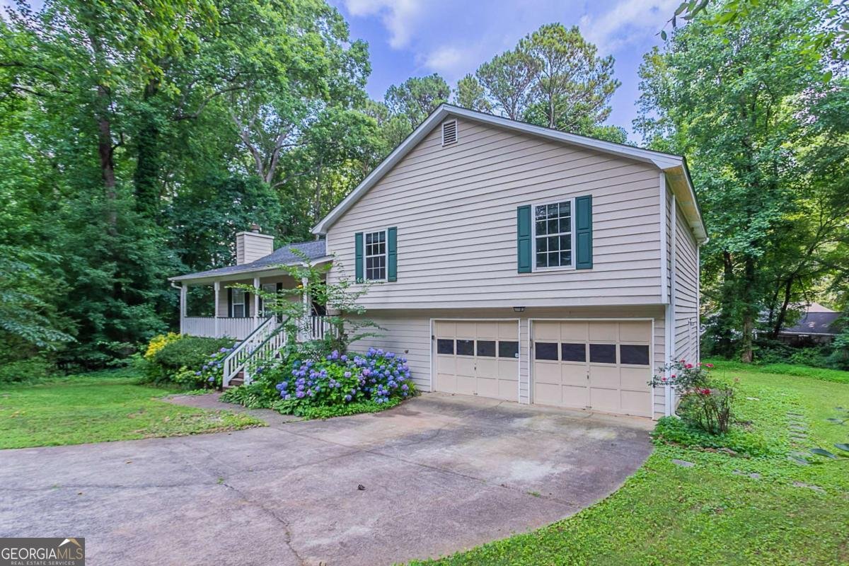 2140 Deer Trail Suwanee - 2