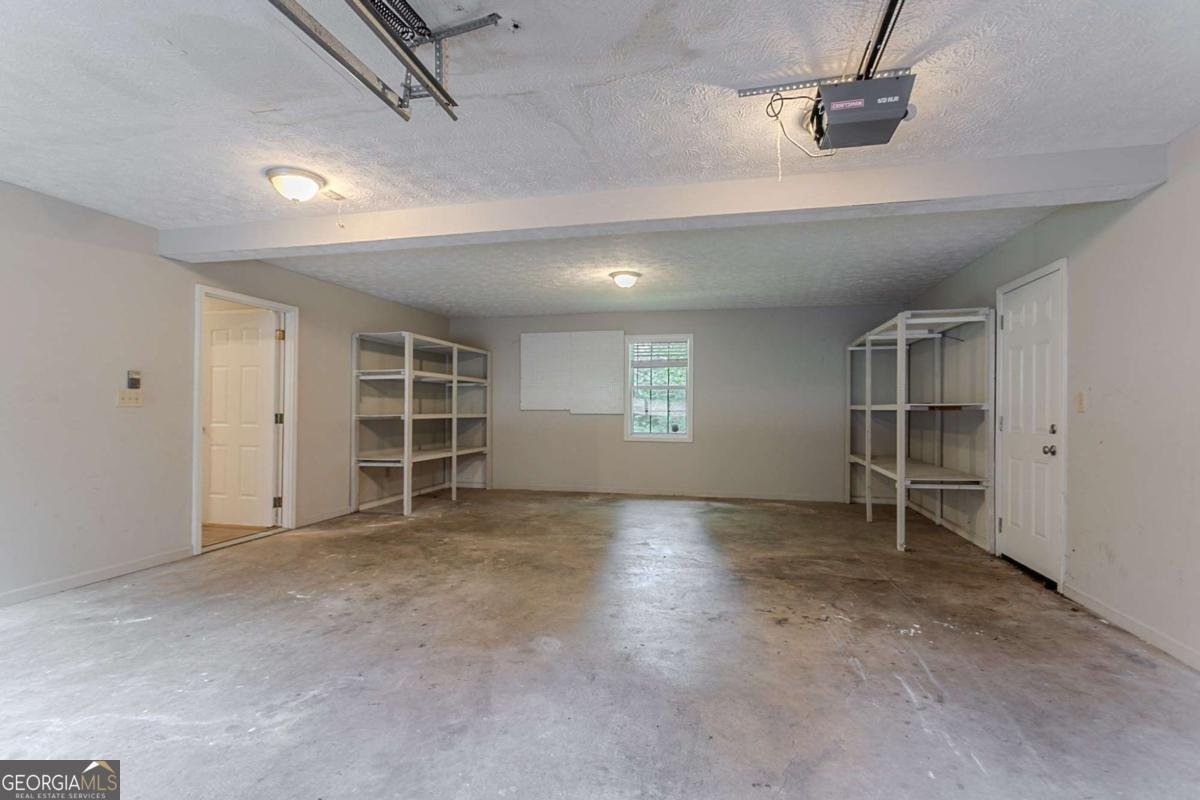 2140 Deer Trail Suwanee - 32
