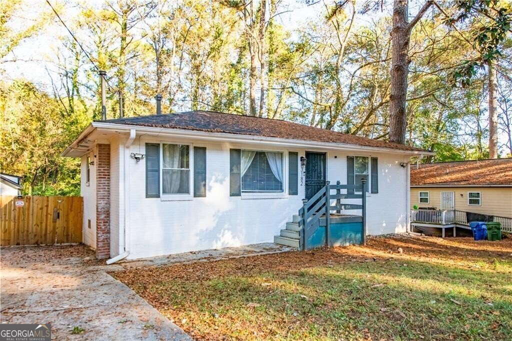 3182 Latona Drive Atlanta - 2
