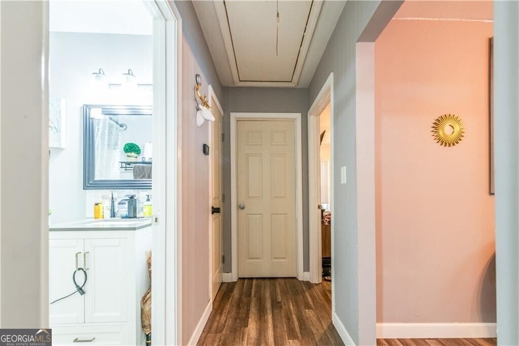 3182 Latona Drive Atlanta - 38