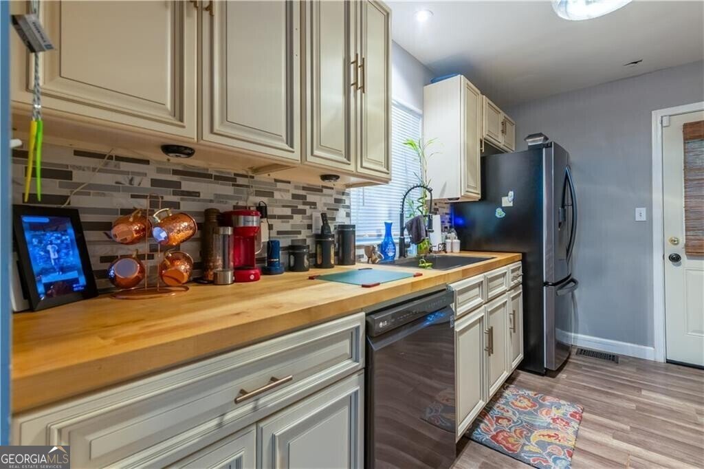 3182 Latona Drive Atlanta - 48
