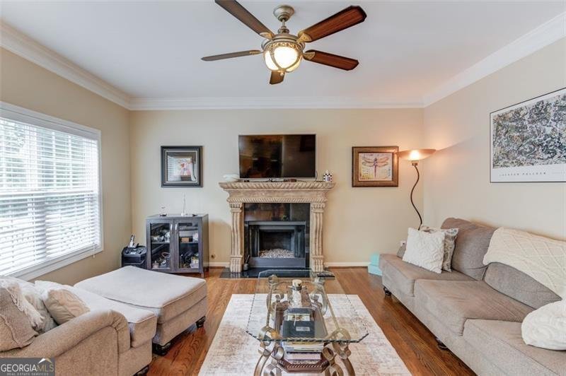 262 SANDHURST Court Suwanee - 10
