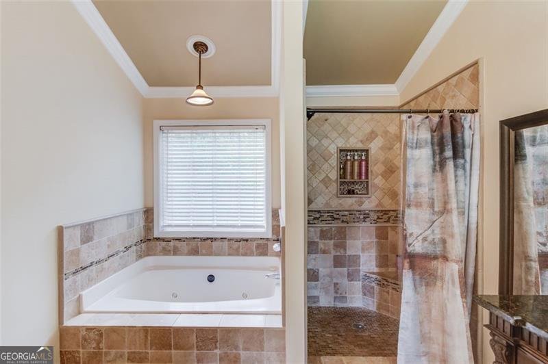 262 SANDHURST Court Suwanee - 21