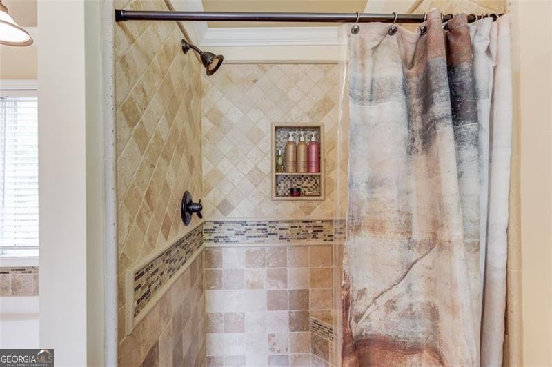 262 SANDHURST Court Suwanee - 22