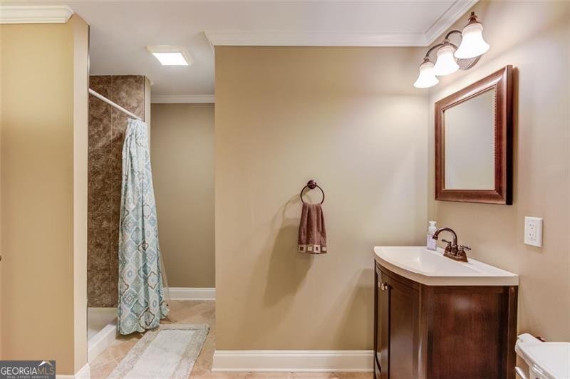 262 SANDHURST Court Suwanee - 37