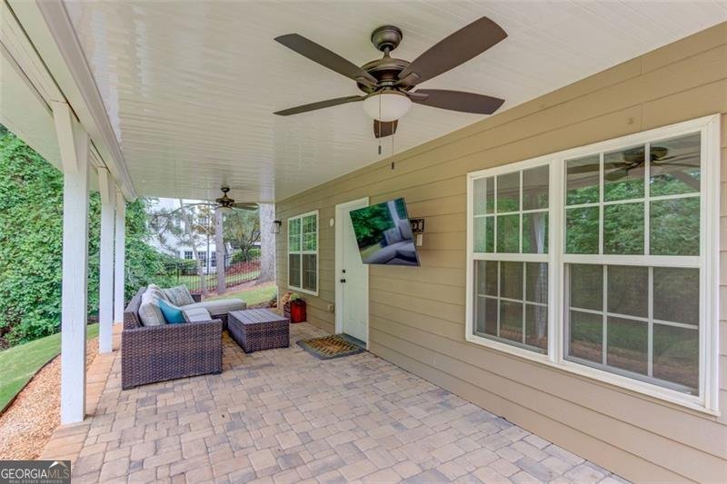 262 SANDHURST Court Suwanee - 42