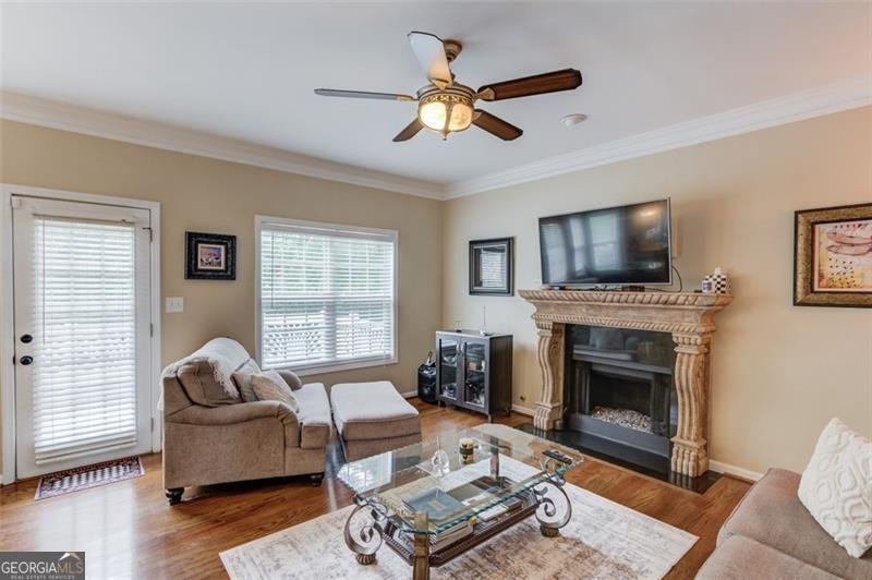 262 SANDHURST Court Suwanee - 9