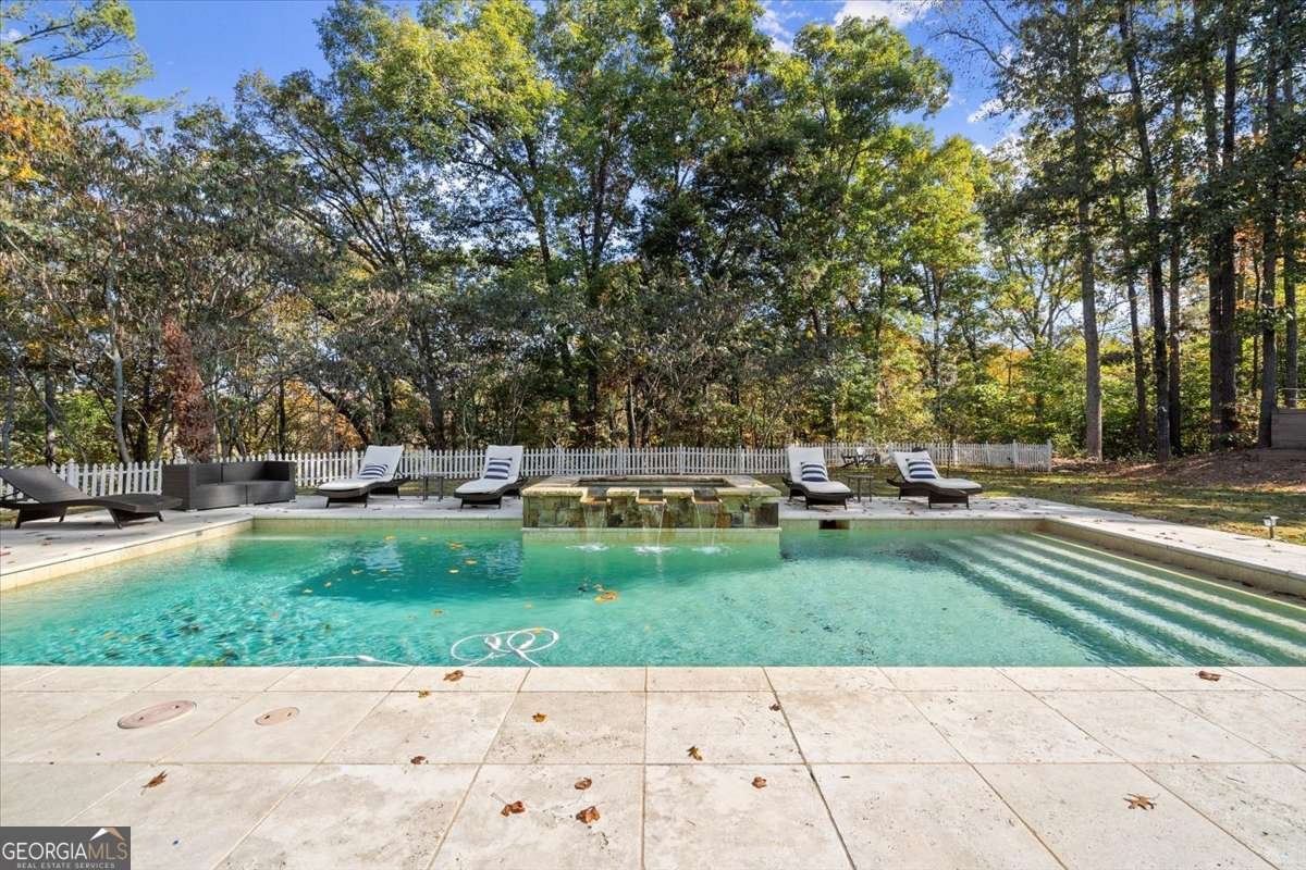 13535 Blakmaral Lane Milton - 43